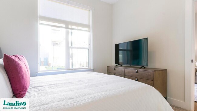 Building Photo - 305 Oberlin Rd