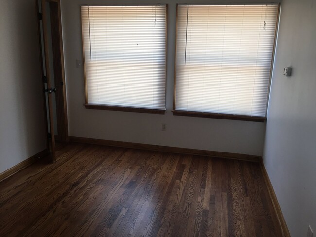 Building Photo - 1 Bedroom/ 1 Bath Apartment Kingsport, TN ...