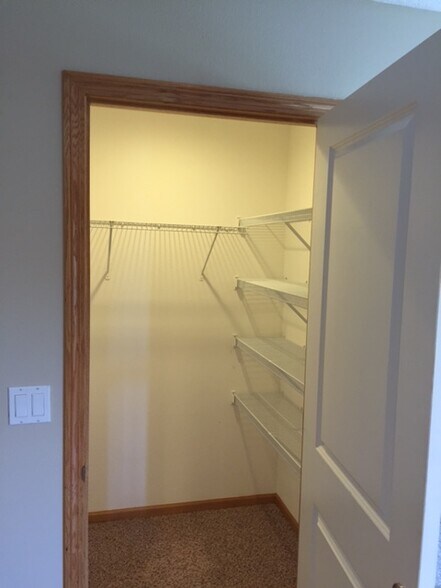 Building Photo - 3055 SW Arlan Ln