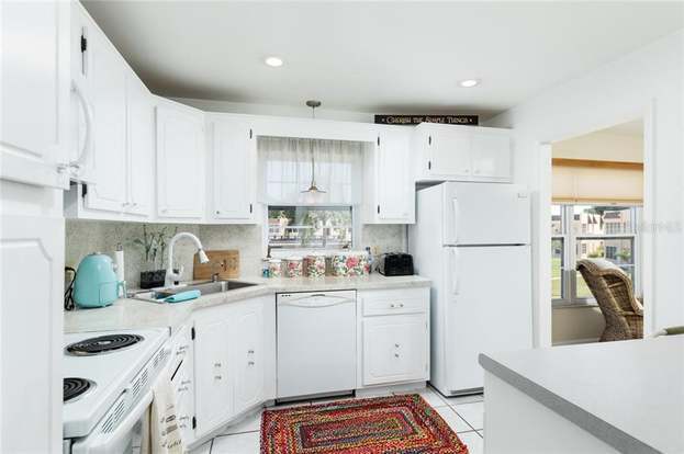 Building Photo - 206 Cedarwood Cir