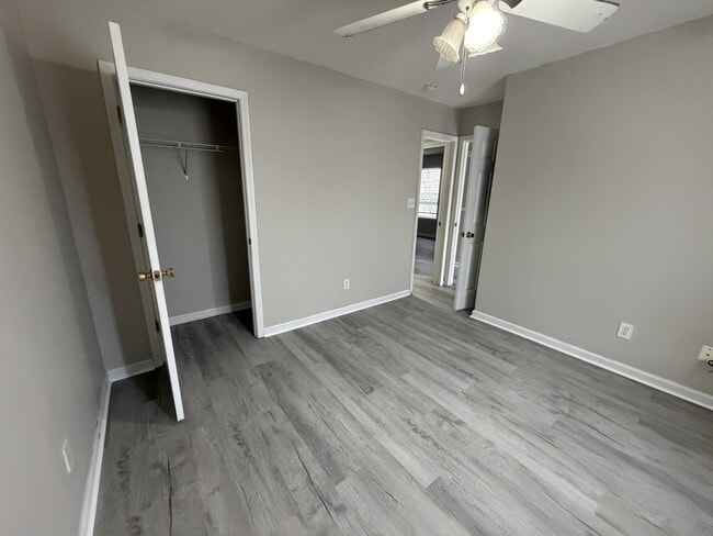 Building Photo - 220 Deer Hound Trail