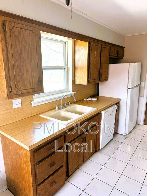 Building Photo - 3025 NW 67th St