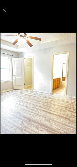 Building Photo - 501 Cherry Cir
