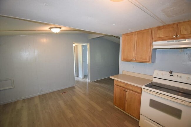 Building Photo - 3925 Ewell Rd
