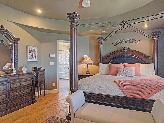 Building Photo - 7975 Ruststone Ct