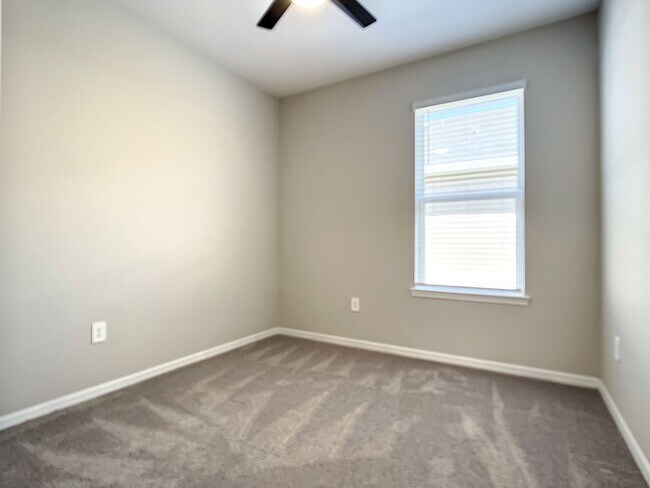 Building Photo - Crestview New Build Single Family Home