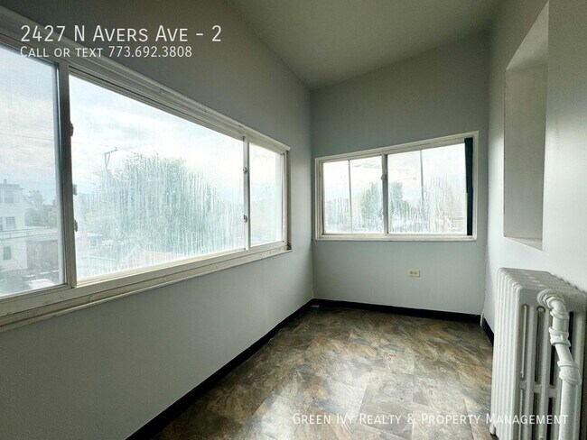 Building Photo - 2427 N Avers Ave