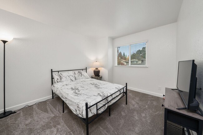 Building Photo - 8105 Prior Way