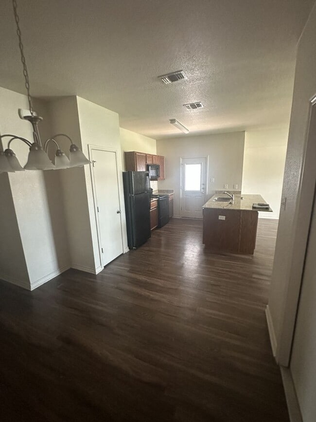 Building Photo - 3BD/2BA in Temple TX