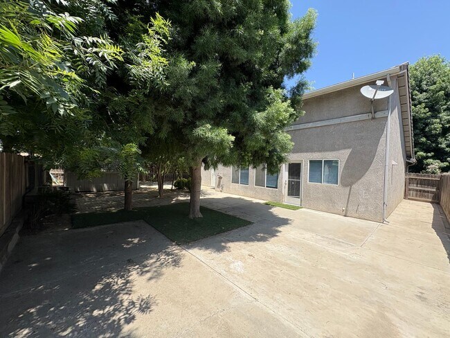 Building Photo - Beautiful 4 Bedroom coming soon!