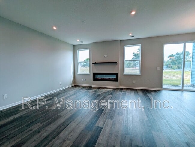 Building Photo - 20137 78th Pl