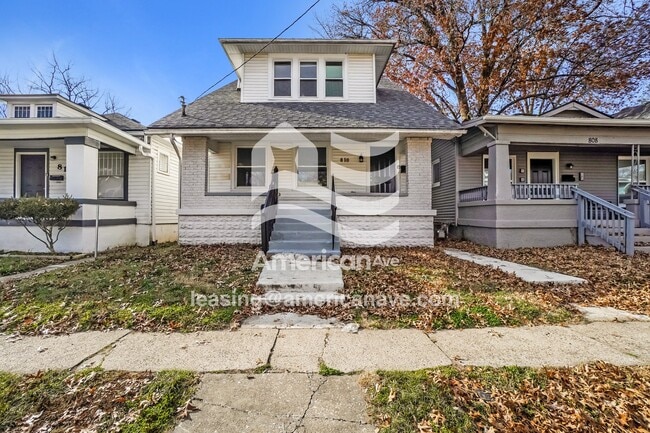 Building Photo - 810 Sutcliffe Ave