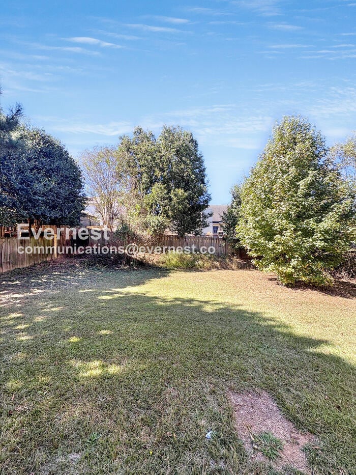 Building Photo - 7011 Regency Ln