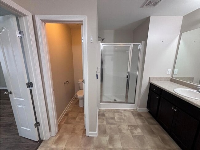 Building Photo - 203 Townview Dr