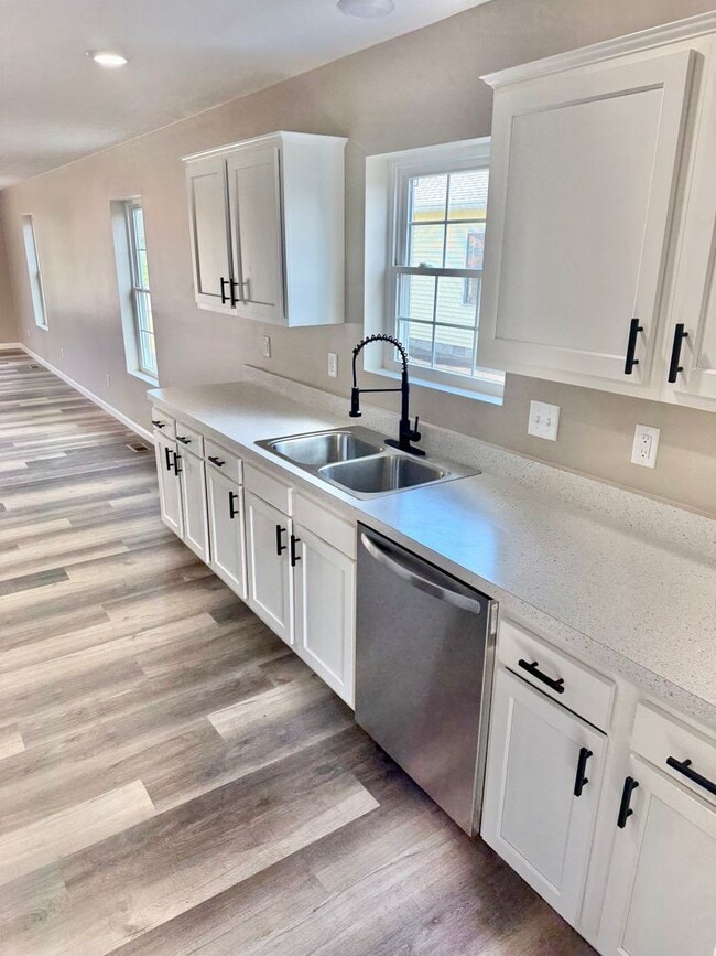 Building Photo - Just Built & Move-In Ready - Stunning New 3 Bedroom, 2 Bath Home!