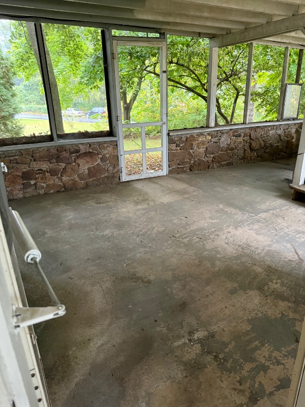 Building Photo - 104 Warnock Rd