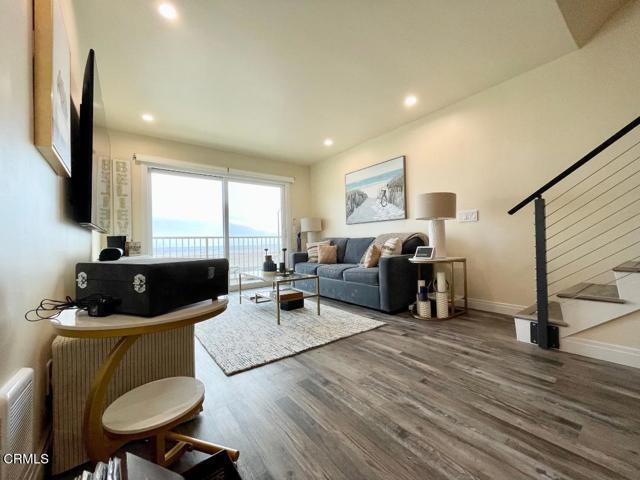 Building Photo - 343 E Surfside Dr