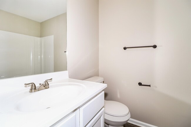 Building Photo - 10186 Sterling Ridge Dr
