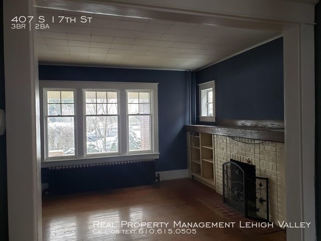 Building Photo - Charming West End house available now!