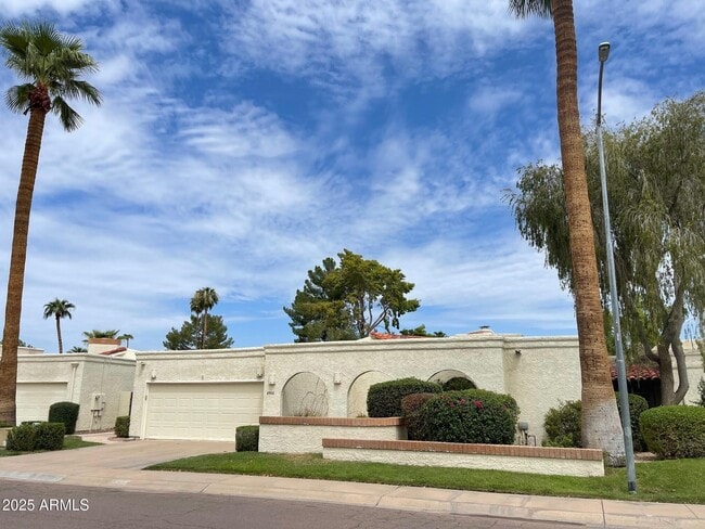 Primary Photo - 8502 E San Bernardo Dr