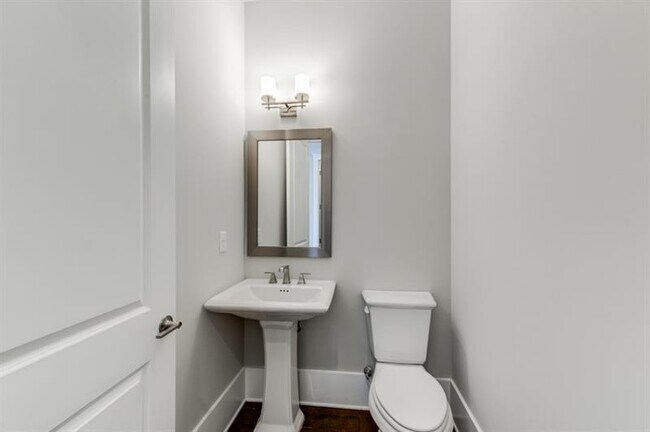 Building Photo - 4304 Walsh Dr
