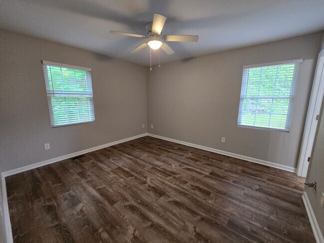 Building Photo - !!!!300 Off Rent!!! Updated 3BR 2BA Home w/ Central A/C • Wood Deck in Durham