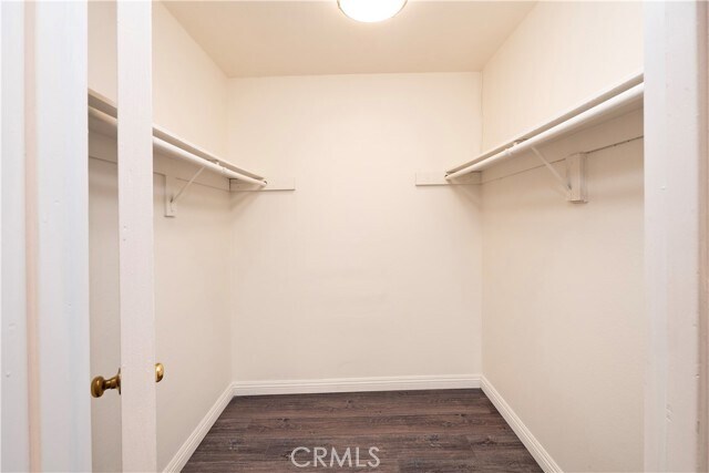 Building Photo - 328 W 7th