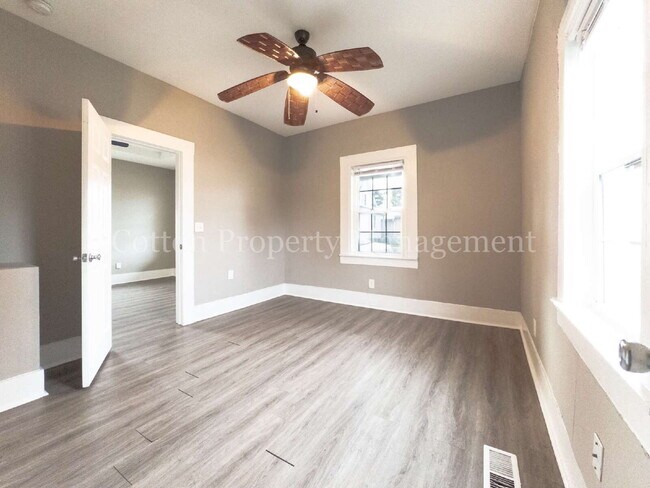 Building Photo - 2BR/2BA Home in Downtown Wilmington - $1,500/month- Pet Friendly*