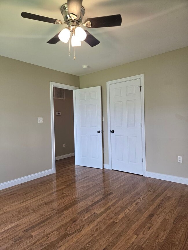 Building Photo - 2 Bedroom, 2 Bath w/ Washer&Dryer Included!