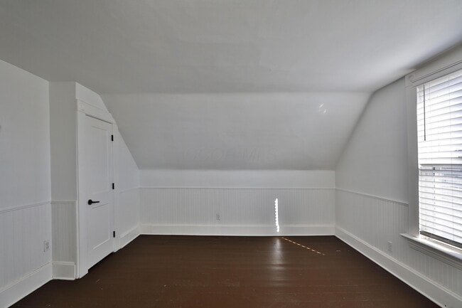 Building Photo - 476 Zimpfer St