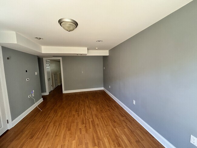 Building Photo - 2527 Vivaldi Ln