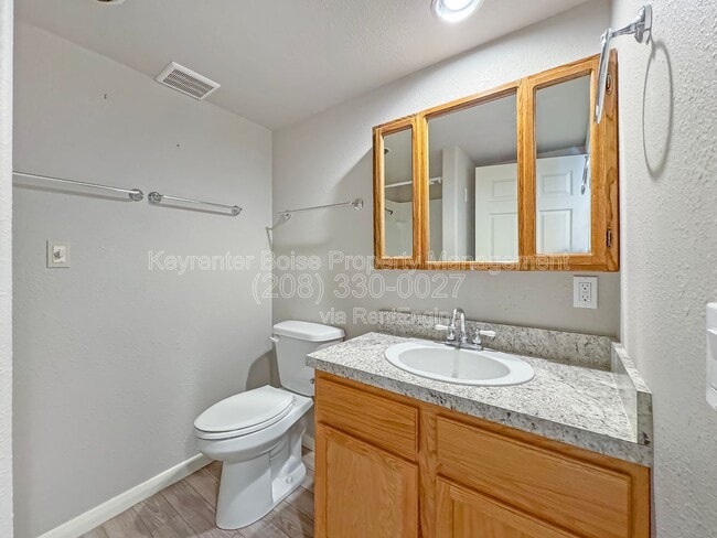 Building Photo - 10331 Utahna Rd