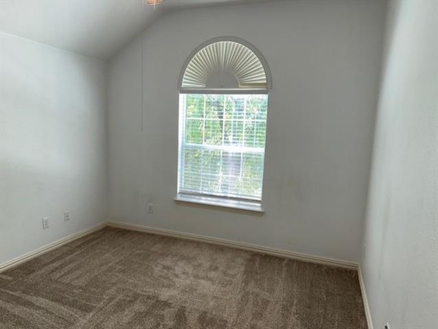 Building Photo - 1613 Clarke Springs Dr