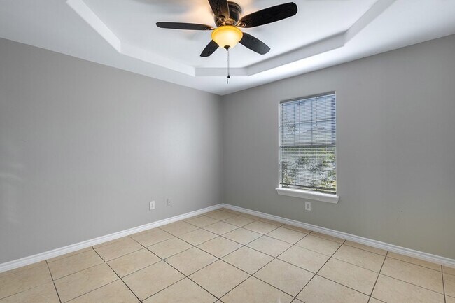 Building Photo - 2677 Fox Cove Drive