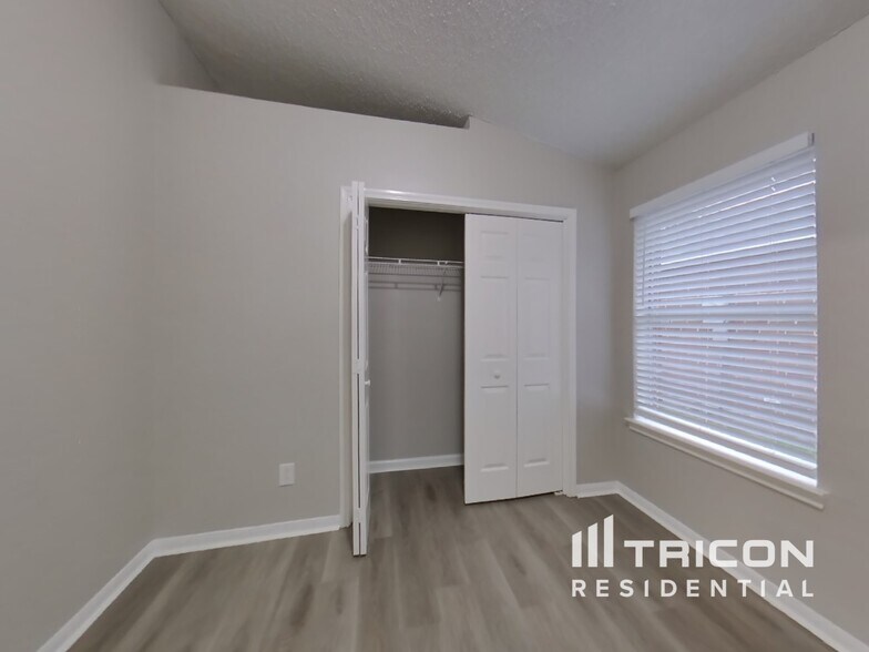 Building Photo - 3139 Boynton Dr