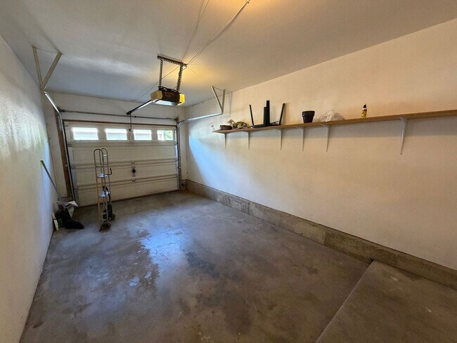 Building Photo - 1114 Centaur Cir