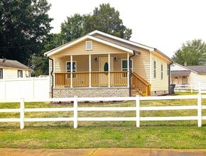 Building Photo - 100% Updated Home!  Sterling Elementary School! Easy Access I-485!