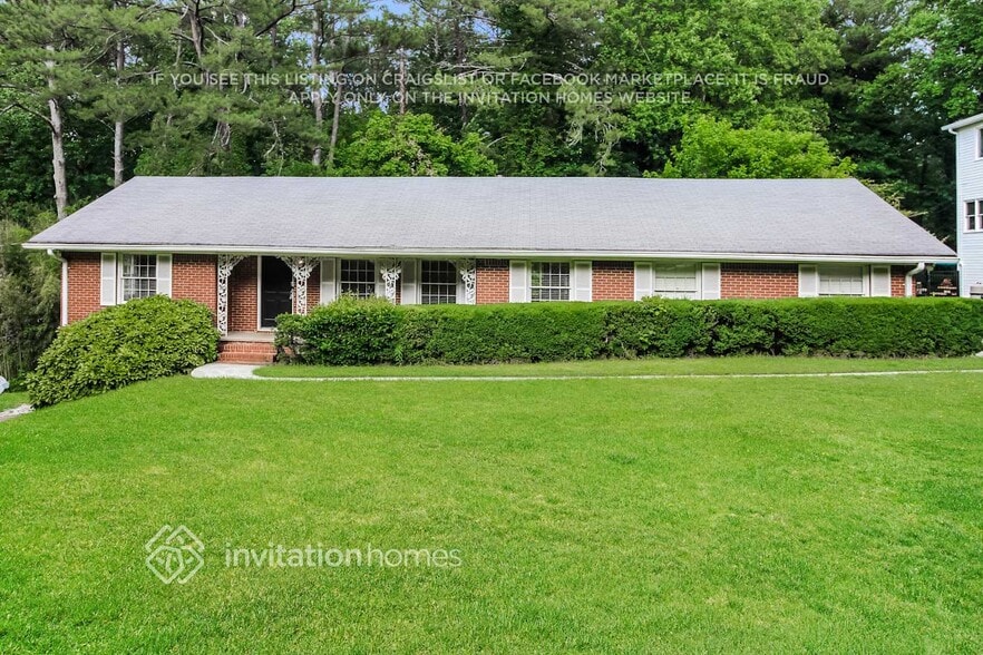 Primary Photo - 1599 Knob Hill Dr NE