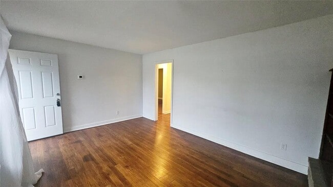 Building Photo - 2300 NW 31st St