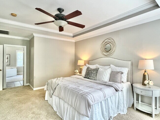 Building Photo - SPACIOUS AND CONVENIENT