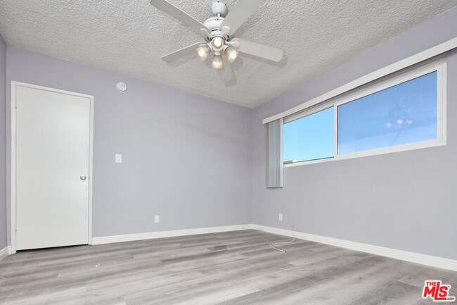 Building Photo - 3126 S Canfield Ave