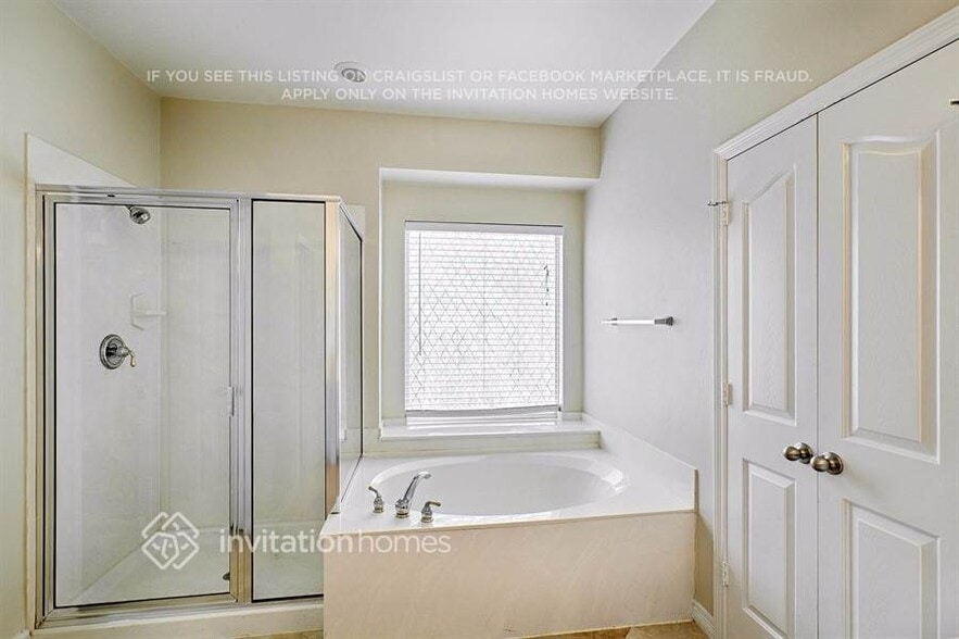 Building Photo - 4633 Poppy Hills Dr