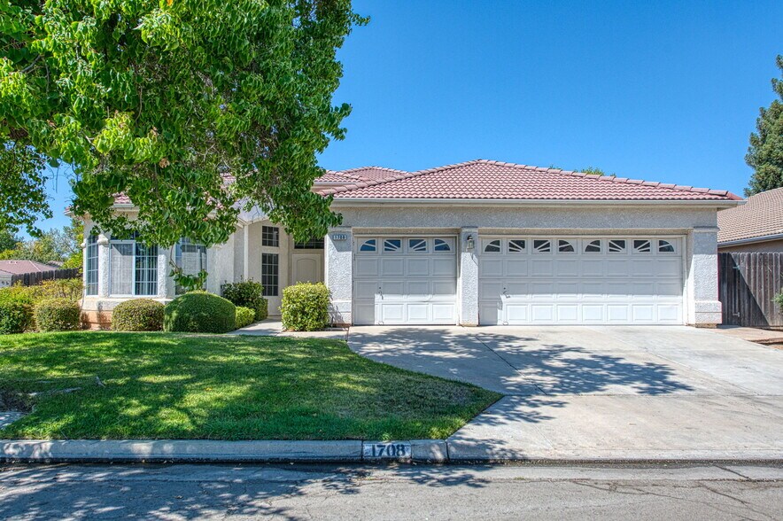 Primary Photo - 1708 E Chelsea Dr