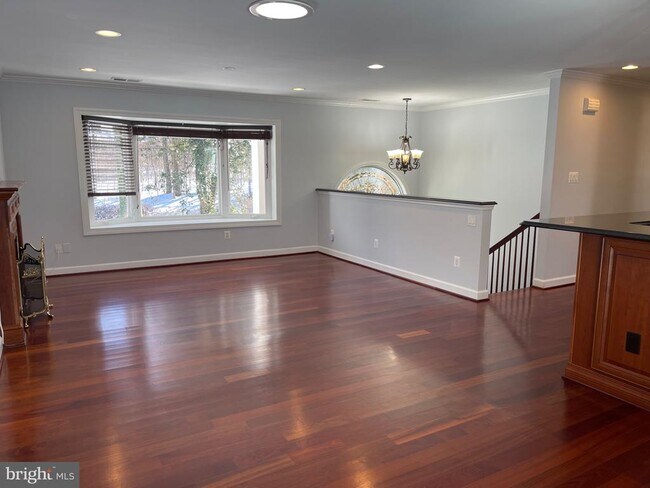 Building Photo - 5300 Summit Dr