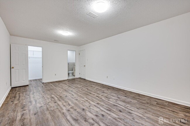 Building Photo - 1116 Edison Glen Terrace