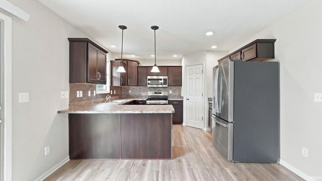 Building Photo - 422 Heyford Ct