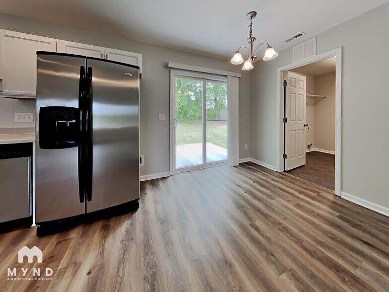 Building Photo - 195 Hunter Landing Dr