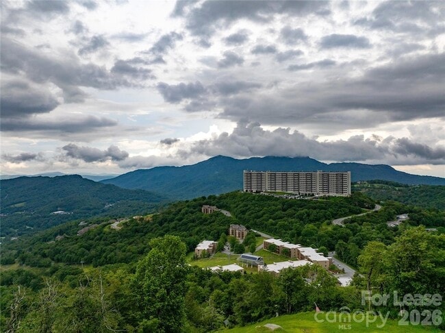 Building Photo - 303 Sugar Top Dr