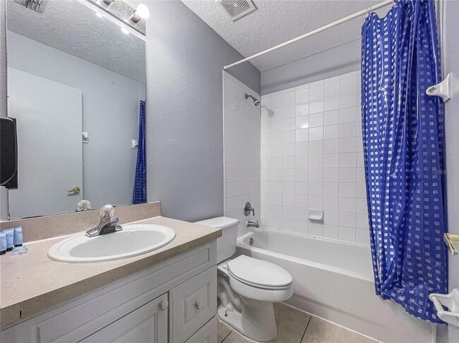 Building Photo - 402 Orchid Dr