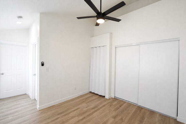 Building Photo - 12549 Lasselle St
